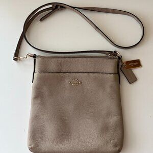 Coach Kitt Leather Messenger Crossbody Bag/ Shoulder Bag Crossgrain Leather